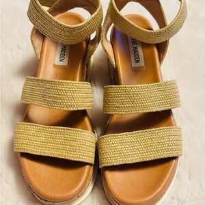 Steve Madden Women's Tan Sandals